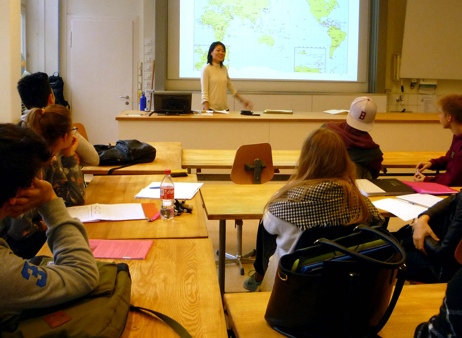klimaexperten-aus-japan-kenia-und-peru-besuchen-schweizer-gymnasien