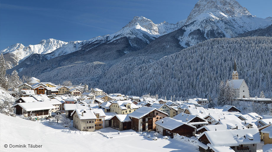 Schweizer Chalets unter dem Schnee